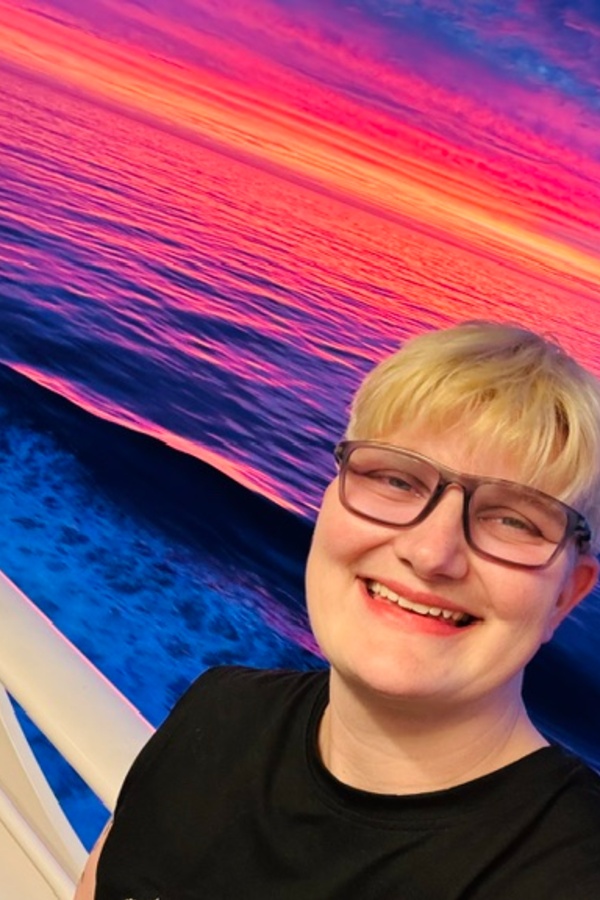 Cruise Brothers Travel Agent Kathy Aragon